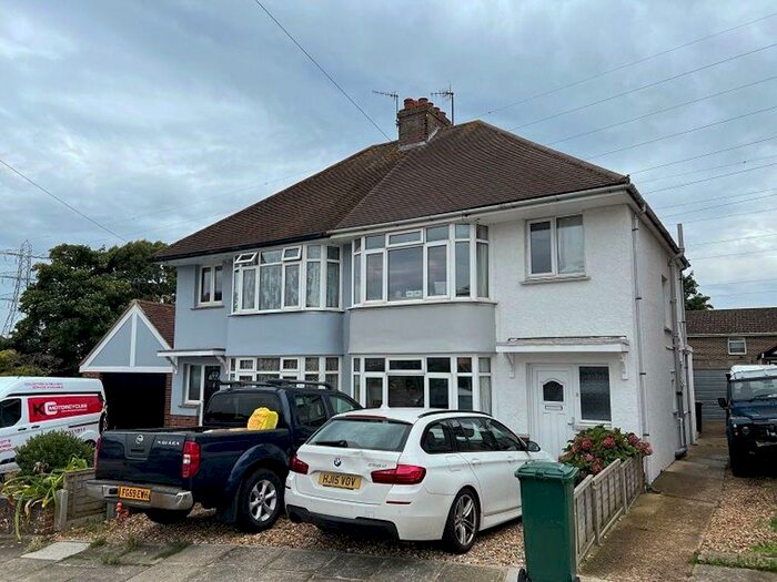 3 Bedroom House To Rent In Melrose Avenue, Portslade, BN41