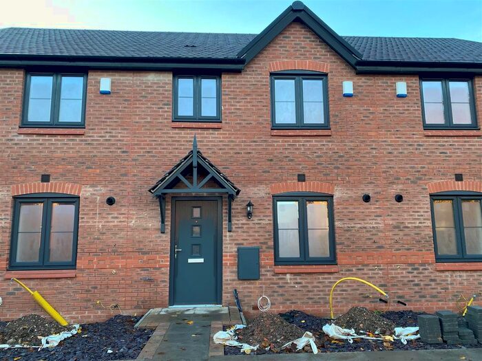 3 Bedroom Property To Rent In Victoria Avenue, Bloxwich, Walsall, WS3