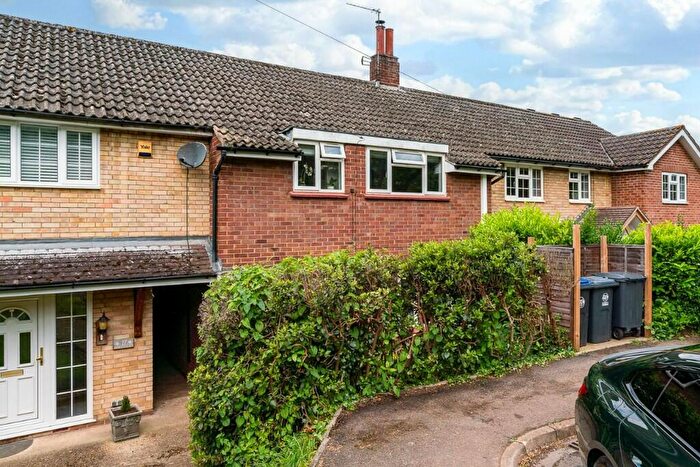 3 Bedroom Terraced House To Rent In Barleycroft, SG14