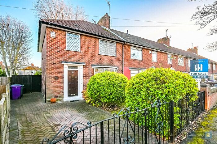 3 Bedroom End Of Terrace House For Sale In Newenham Crescent, Liverpool, Merseyside, L14
