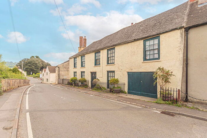 5 Bedroom Semi-Detached House For Sale In Wotton Road, Kingswood, Wotton-under-Edge, GL12