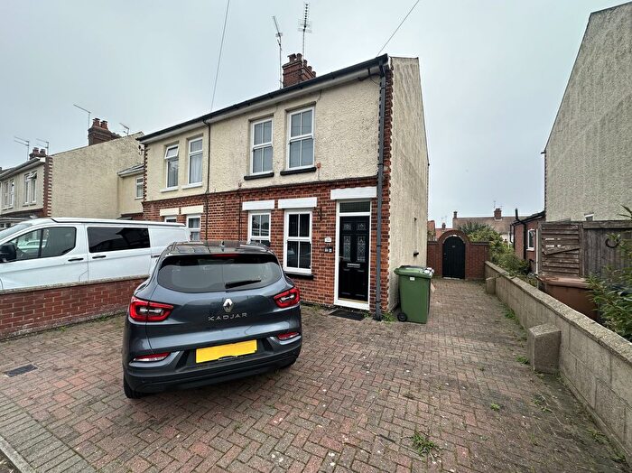 2 Bedroom Semi-Detached House To Rent In Middleton Gardens, Gorleston, Great Yarmouth, NR31