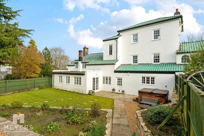 6 Bedroom Character Property For Sale In Wimborne Road, Corfe Mullen, BH21