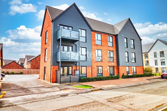 2 Bedroom Flat To Rent In Clun Forest Way, Whitehouse, Milton Keynes, Buckinghamshire, MK8