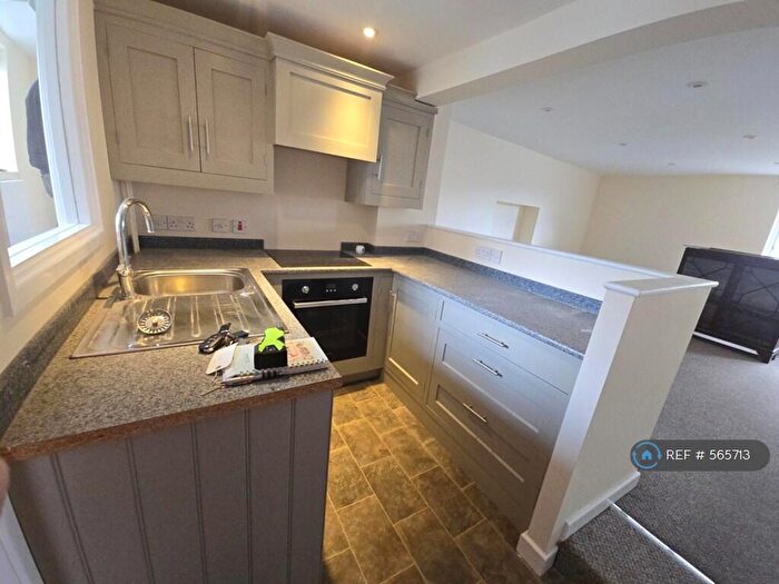 2 Bedroom Flat To Rent In Bath Road, Melksham, SN12