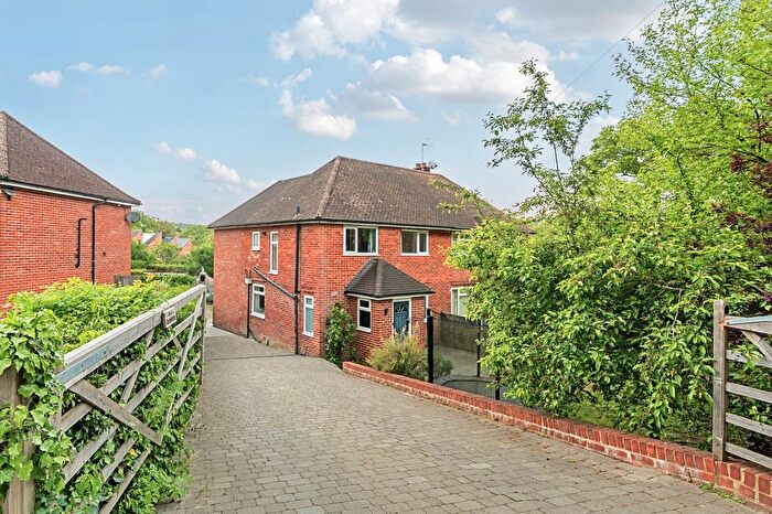 3 Bedroom Semi Detached House For Sale In Linchmere Road, Haslemere, GU27