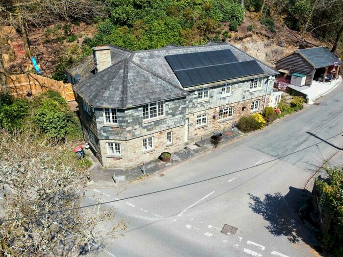 6 Bedroom Detached House To Rent In Devon/ Cornwall Border, PL15