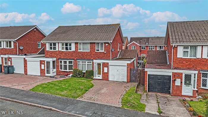 3 Bedroom Semi-detached House For Sale In Stapleton Close, Minworth, Sutton Coldfield, West Midlands, B76