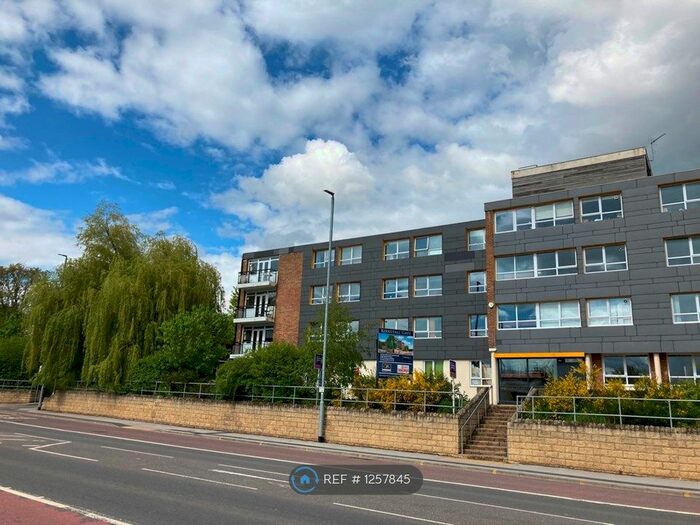1 Bedroom Flat To Rent In Kirkstall Gate, Leeds LS5