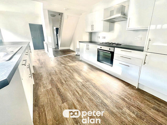 3 Bedroom House To Rent In Hawthorn Road West, Cardiff, CF14