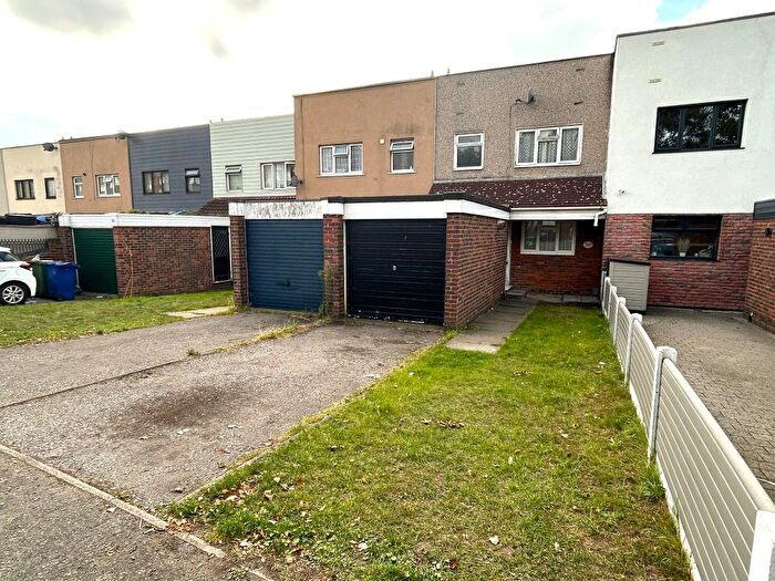 3 Bedroom Terraced House To Rent In Boscombe Avenue, Grays, RM17