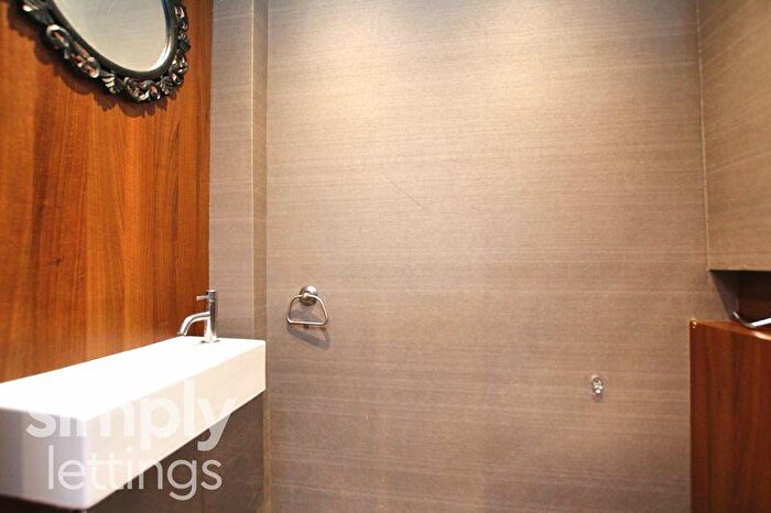 1 Bedroom Flat To Rent In Devonshire Place, Brighton, BN2