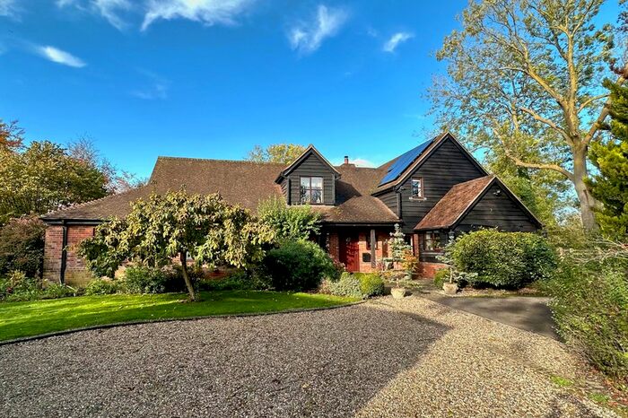 5 Bedroom Detached House For Sale In Hithercroft, South Moreton, Didcot, OX11