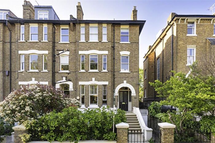 4 Bedroom Maisonette For Sale In Elsworthy Road, Primrose Hill, London, NW3