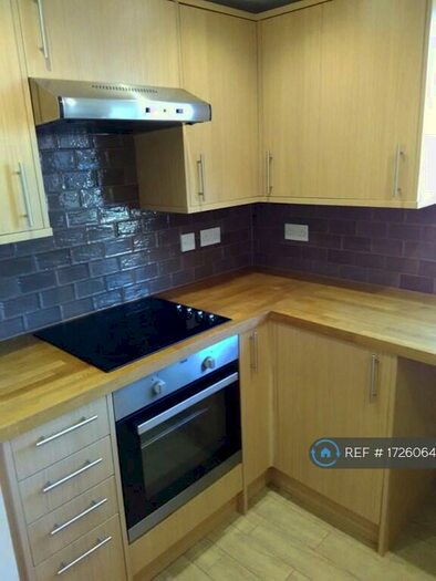 1 Bedroom Flat To Rent In Southampton Road, Ringwood, BH24
