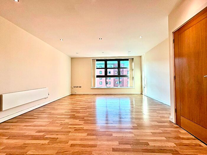 2 Bedroom Flat To Rent In Brewery Wharf, Mowbray Street, Kelham Island, Sheffield, S3