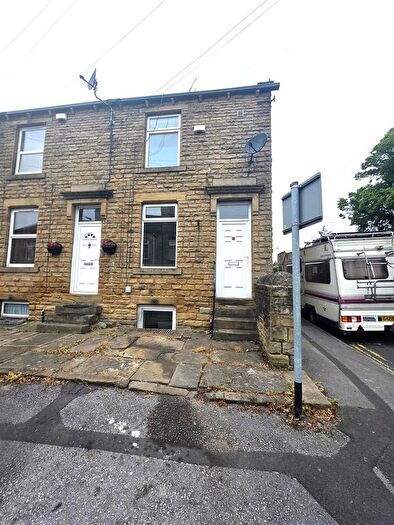 2 Bedroom End Terrace House For Sale In Dawson Street, Stanningley, Pudsey, LS28