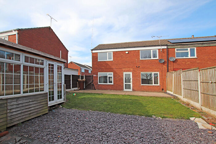 3 Bedroom Semi-Detached House To Rent In Radbourne Street, Mansfield Woodhouse, NG19