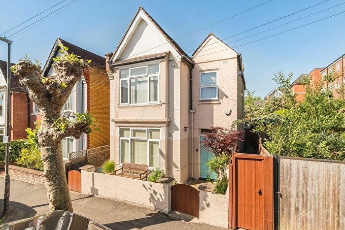 2 Bedroom Flat For Sale In Delamere Road, West Wimbledon, SW20