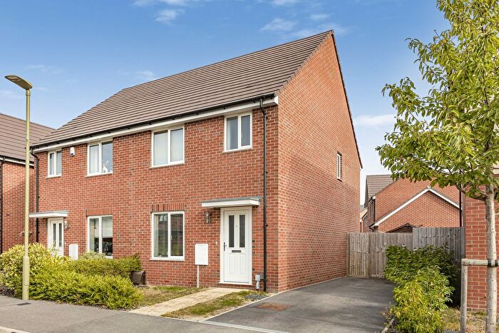 2 Bedroom Semi-Detached House For Sale In Flowe Drive, Wantage, OX12