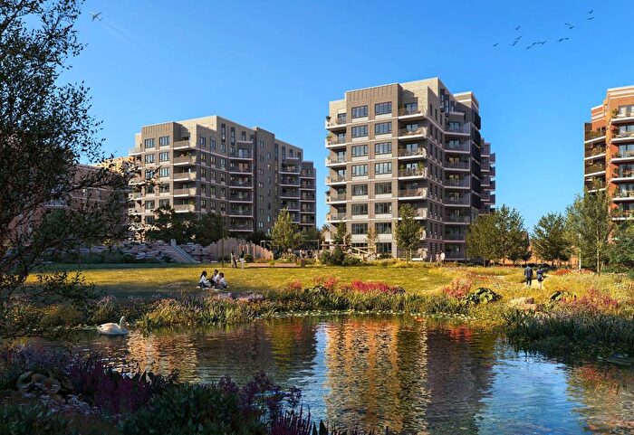 2 Bedroom Flat For Sale In Lombard Square, Plumstead, SE28