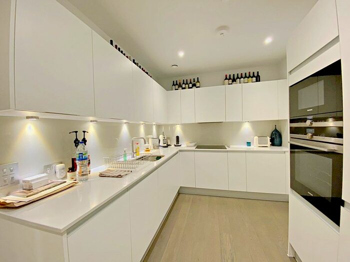 1 Bedroom Flat To Rent In York Way, London, N7