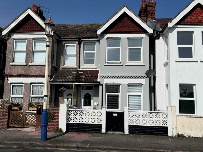 3 Bedroom House To Rent In Royal Parade, Eastbourne, BN22