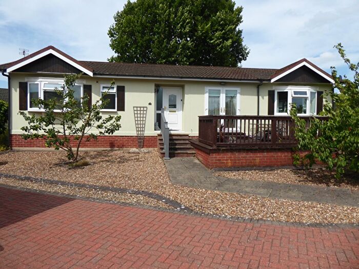 2 Bedroom Mobile/park Home For Sale In Ranksborough Hall, Langham, Oakham, LE15