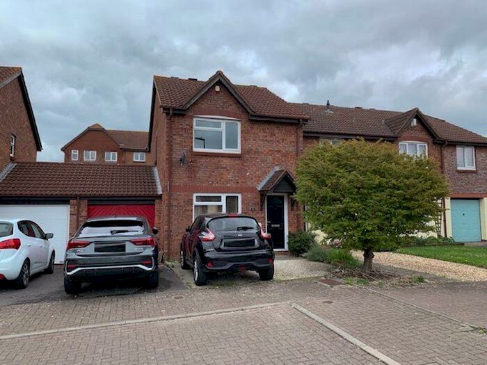 3 Bedroom Terraced House To Rent In Burden Close, Bristol, BS32