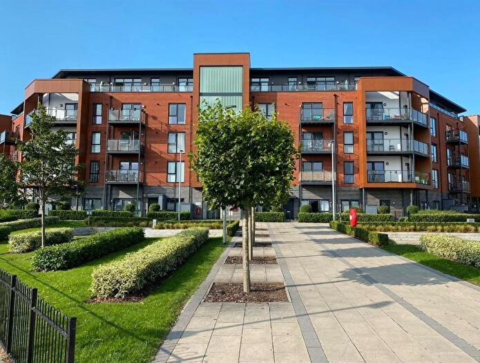 1 Bedroom Flat For Sale In Bell Flower Lodge, Harold Wood, Romford, RM3
