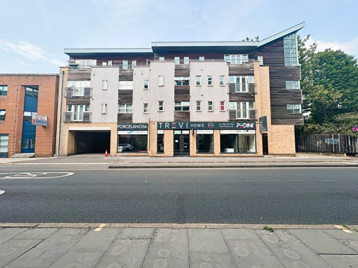 1 Bedroom Flat To Rent In Flat, London Road, Kingston Upon Thames, KT2