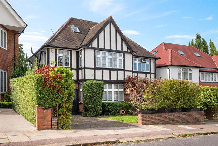 5 Bedroom Detached House To Rent In Sherwood Road, London, NW4