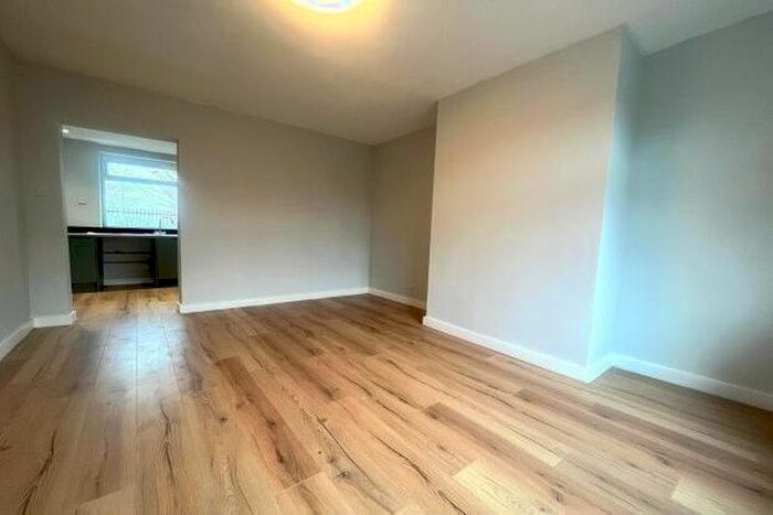 3 Bedroom Property To Rent In Hollycroft Avenue, Bolton, BL2