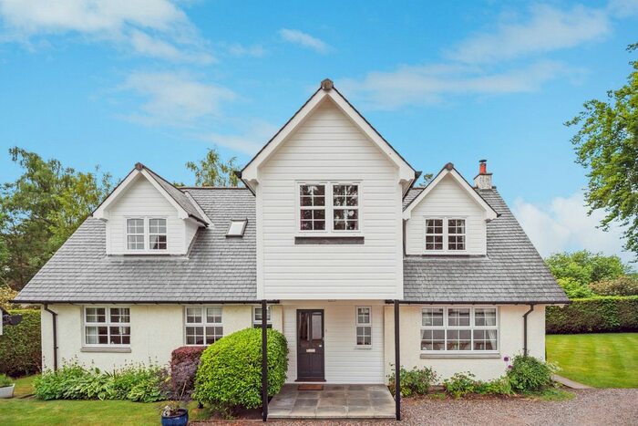 5 Bedroom Detached House For Sale In Druids Park, Murthly, Perth, PH1