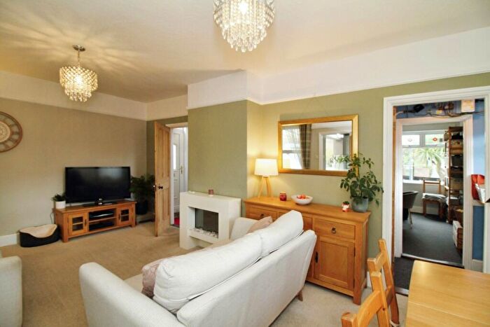 4 Bedroom Detached House For Sale In Nayland Road, Mile End, Colchester, CO4