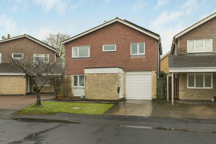 4 Bedroom Detached House For Sale In Styles Close, Marsh Gibbon, OX27