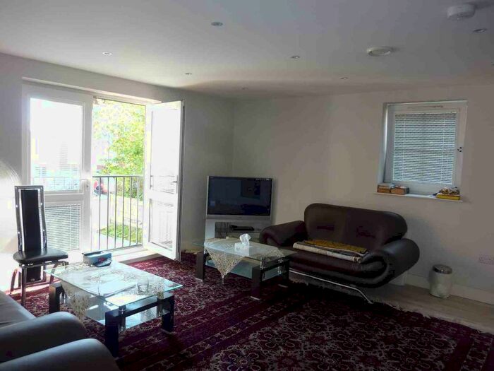 1 Bedroom Flat To Rent In Burnt Oak Broadway, Burnt Oak, Edgware HA8