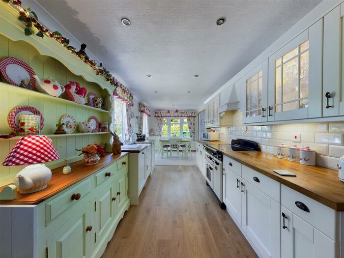 2 Bedroom Park Home For Sale In The Willows, Far Forest, DY14