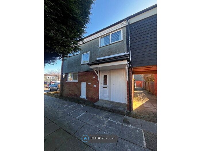 3 Bedroom Semi-Detached House To Rent In Whitestocks, Skelmersdale, WN8