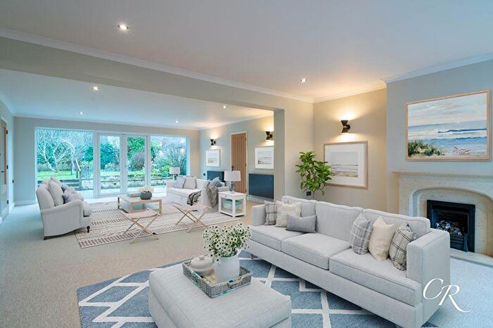 4 Bedroom Bungalow For Sale In Southam Lane, Southam, GL52