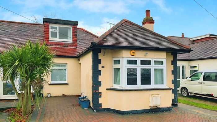 3 Bedroom Bungalow To Rent In Hillborough Road, Westcliff On Sea, SS0