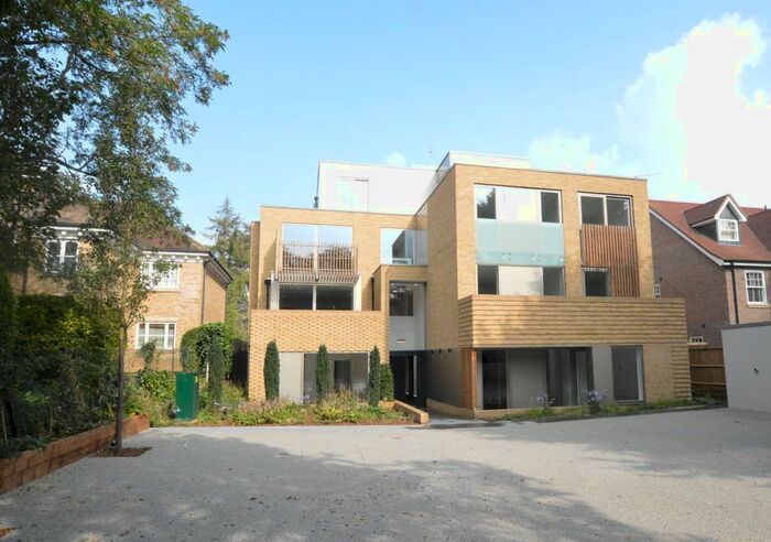 2 Bedroom Flat To Rent In London Road, St Albans AL1