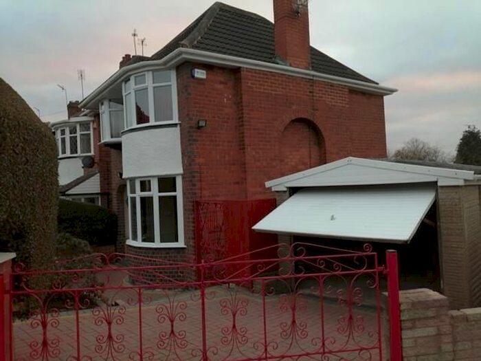 3 Bedroom Detached House To Rent In Raford Road, Erdington, Birmingham, B23