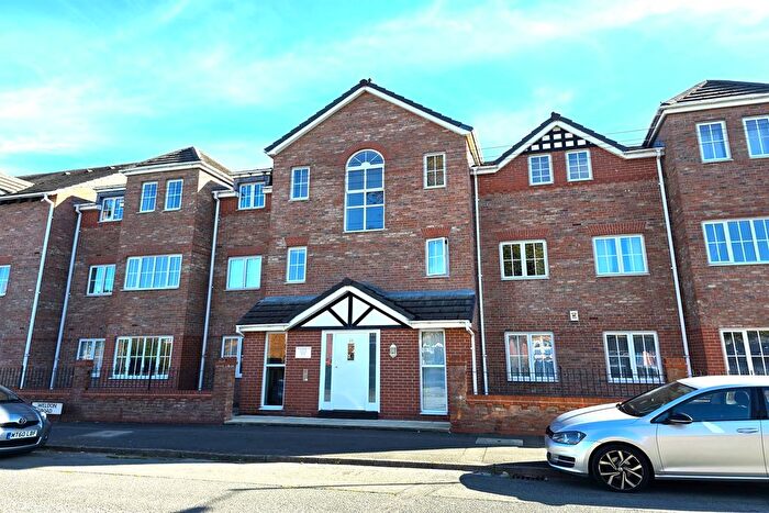 2 Bedroom Flat For Sale In Weldon Road, Broadheath, Altrincham, WA14