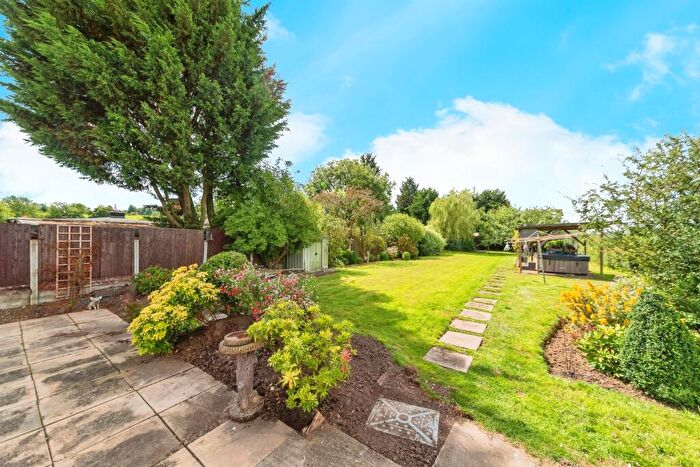 3 Bedroom Detached Bungalow For Sale In Nottingham Road, Barrowby, Grantham, NG32