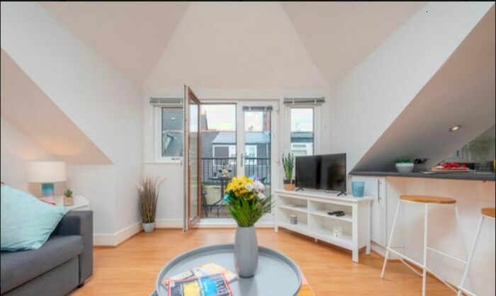 1 Bedroom Flat To Rent In Cathedral Road, Cardiff, CF11