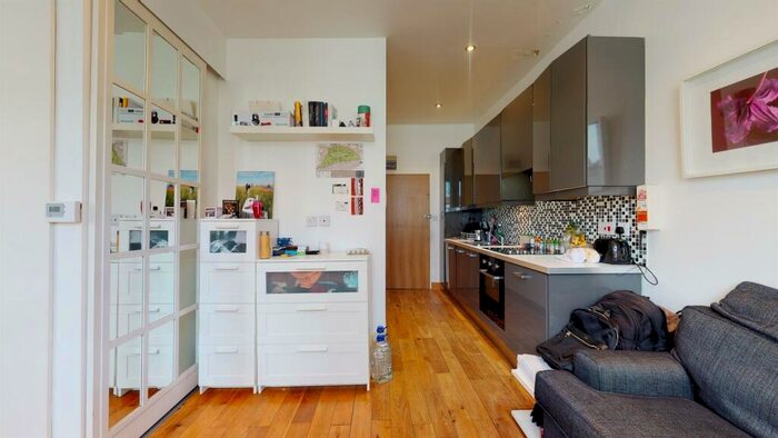 1 Bedroom Flat To Rent In Salusbury Road, NW6