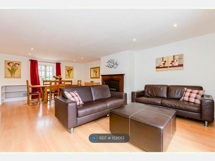 2 Bedroom Flat To Rent In Eldon Square, Reading, RG1