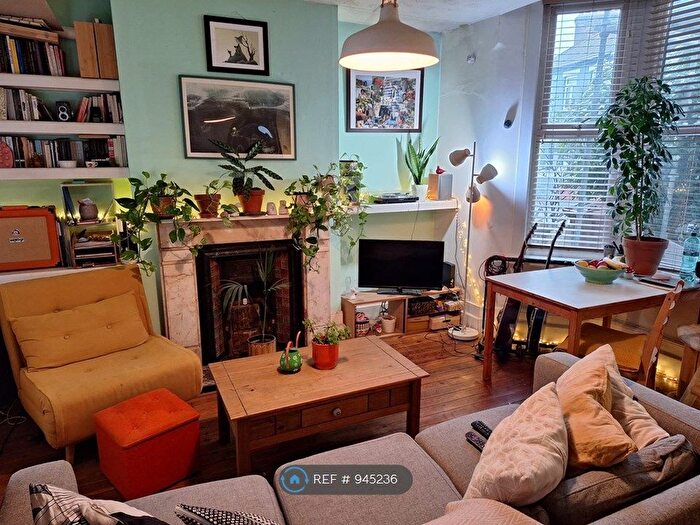 1 Bedroom Flat To Rent In Ranelagh Road, London, E11