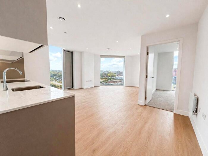 2 Bedroom Apartment To Rent In Dantzic Street, Manchester, M4